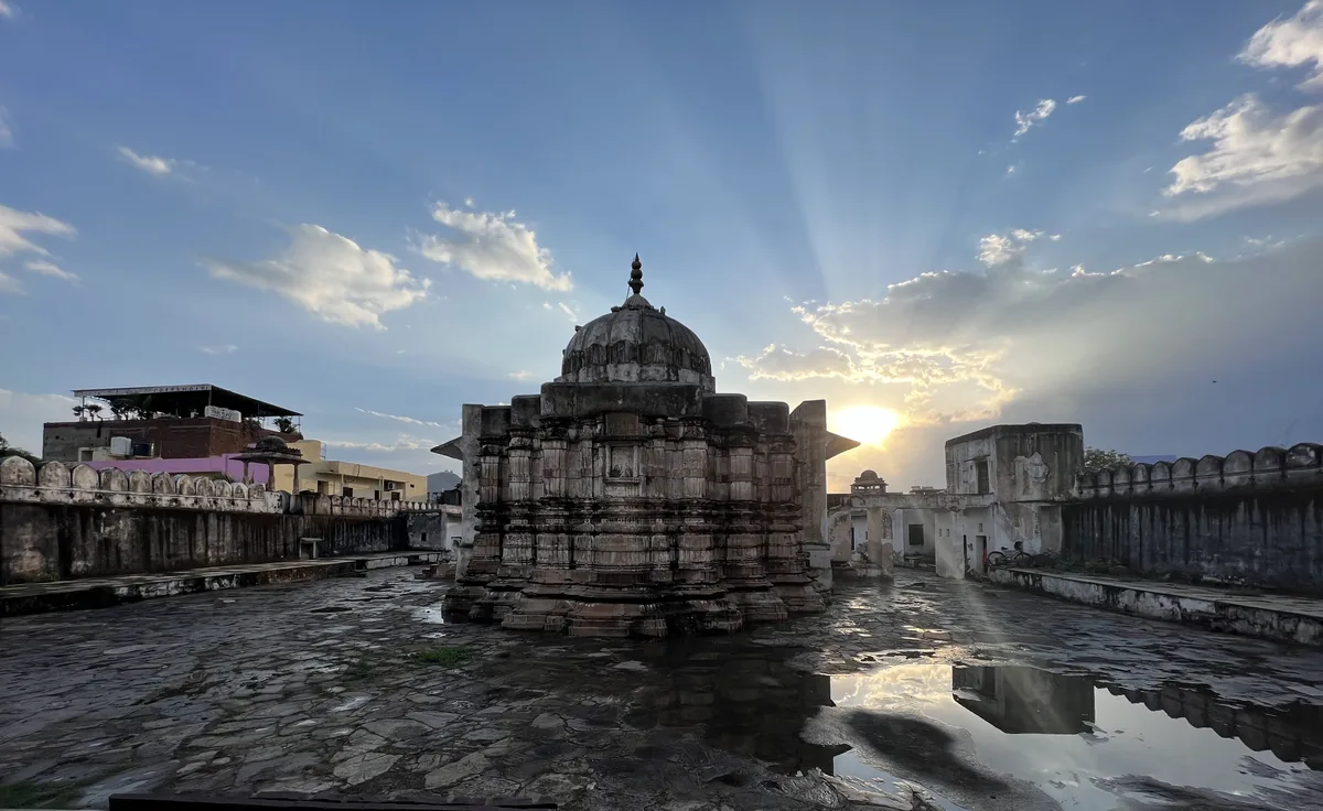 A temple beside the ghats in Pushkar